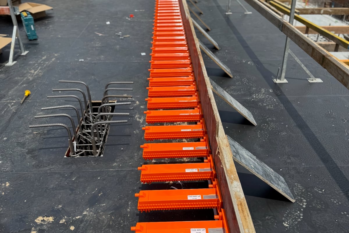 Completed Surelock temporary moving joint system